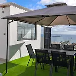 Urban Ocean Lookout Holiday home