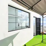 Urban Ocean Lookout Vakantiehuis *